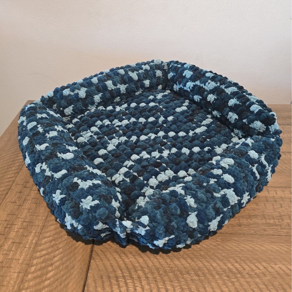 Handmade Crochet pet bed Blue Green Braided Square 18"